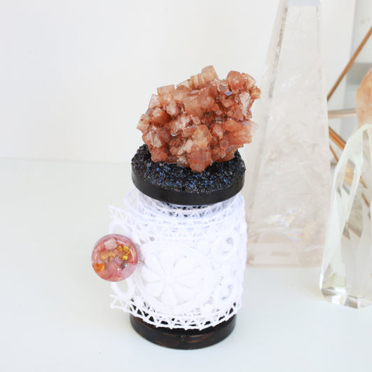 復古蕾絲水晶展示架(中) ~ 霰石星簇