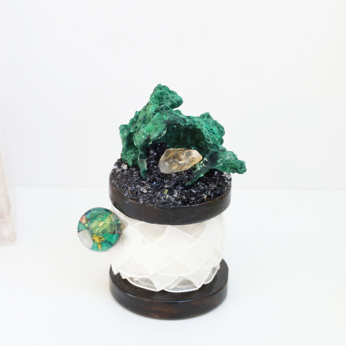 復古蕾絲水晶展示架(小) ~ 孔雀石 & 黃水晶